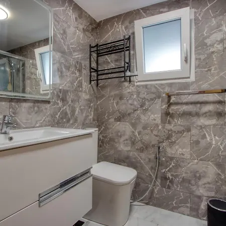 Allouche Yahia Homestay